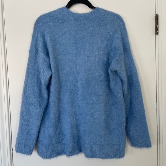 Show Me Your Mumu Cozy Forever Sweater Light Blue Fuzzy V Neck Size Small - Picture 6 of 8
